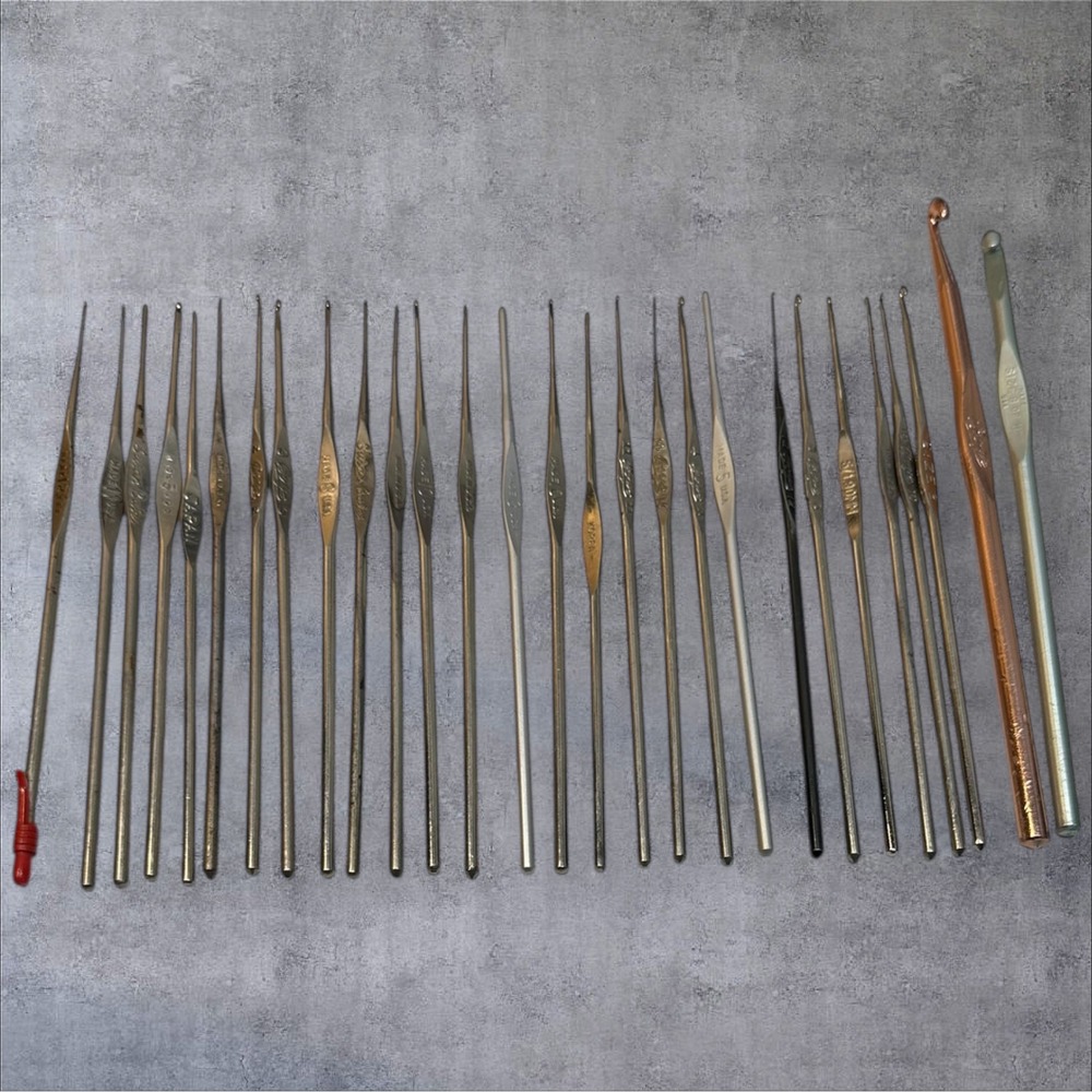 Vtg L'Oreal & Boye & Susan Bates Mixed Steel Metal Lace‎ Crochet Lace Hooks Lot